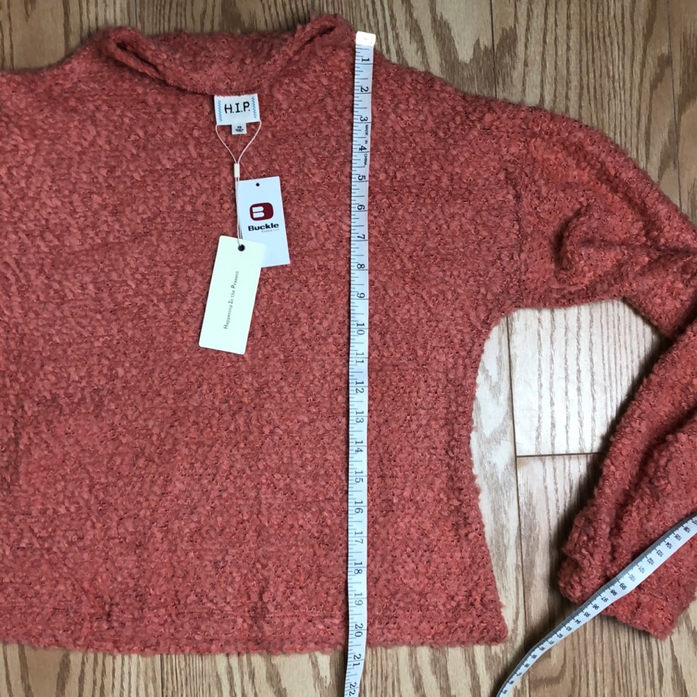 NWT H.I.P. Pink Rose Crop Sweater from Buckle - Picture 7 of 8